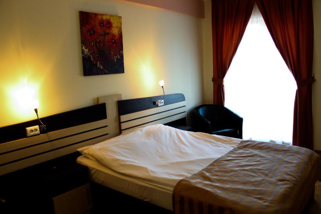 Hotel Zimbru Iasi Room photo