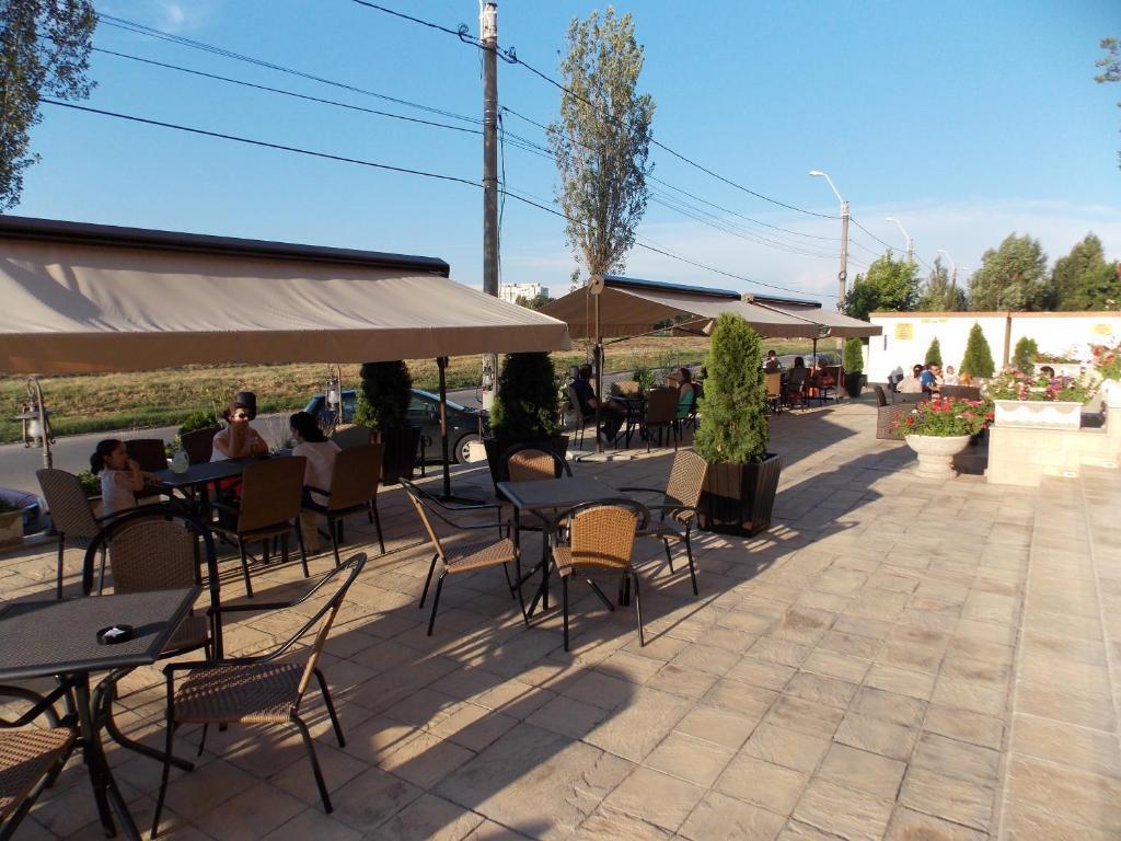 Hotel Zimbru Iasi Exterior photo
